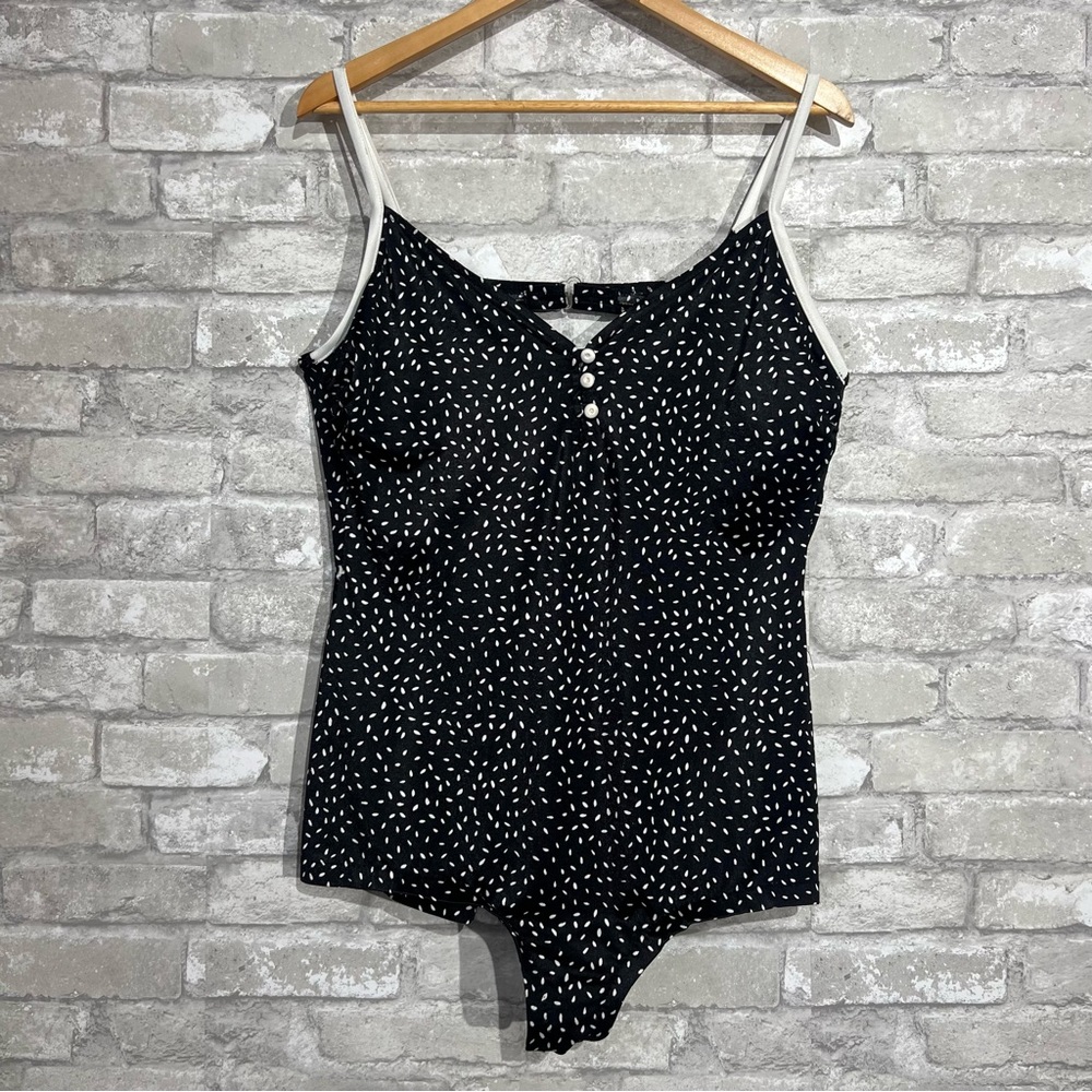 Vintage Modest Swimsuit Women's XL (16/18) Full Cheek Coverage Black and White